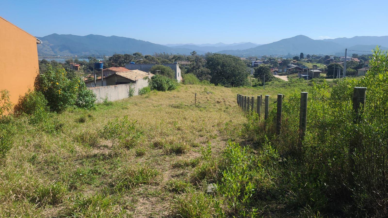 Lindo Terreno na Praia do Rosa — foto 2