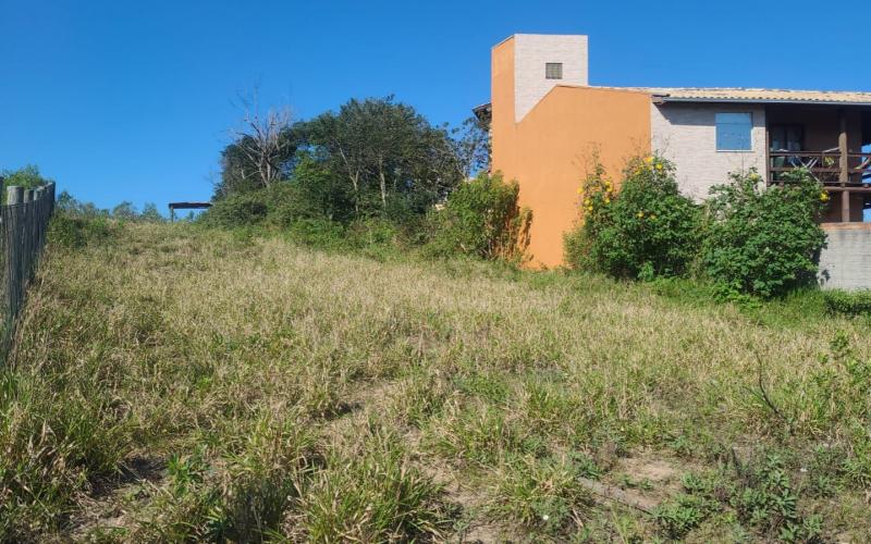 Lindo Terreno na Praia do Rosa — foto 4