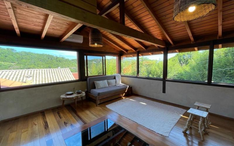 Linda casa no Rosa com Matrícula